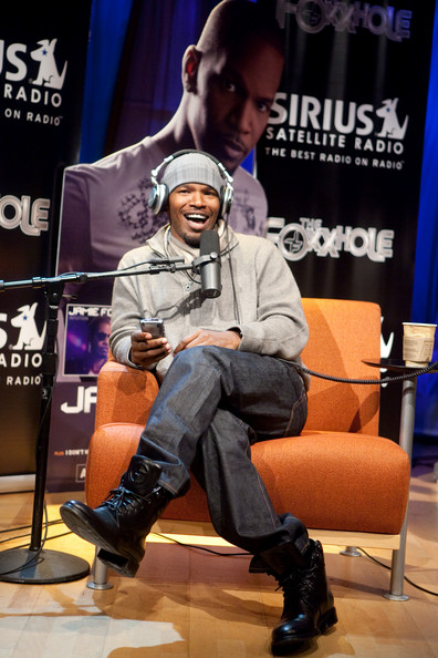 Jamie+Foxx+Hosts+SIRIUS+XM+Foxxhole+Radio+5cwMi-dqPdVl